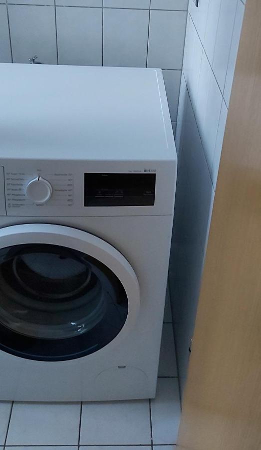ארפורט Ferienwohnung Mit 2 Schlafzimmern Und Parkplatz מראה חיצוני תמונה
