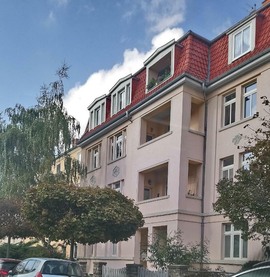 ארפורט Ferienwohnung Mit 2 Schlafzimmern Und Parkplatz מראה חיצוני תמונה