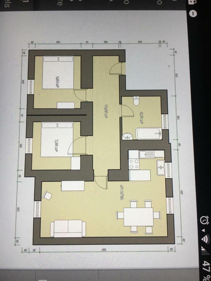 ארפורט Ferienwohnung Mit 2 Schlafzimmern Und Parkplatz מראה חיצוני תמונה